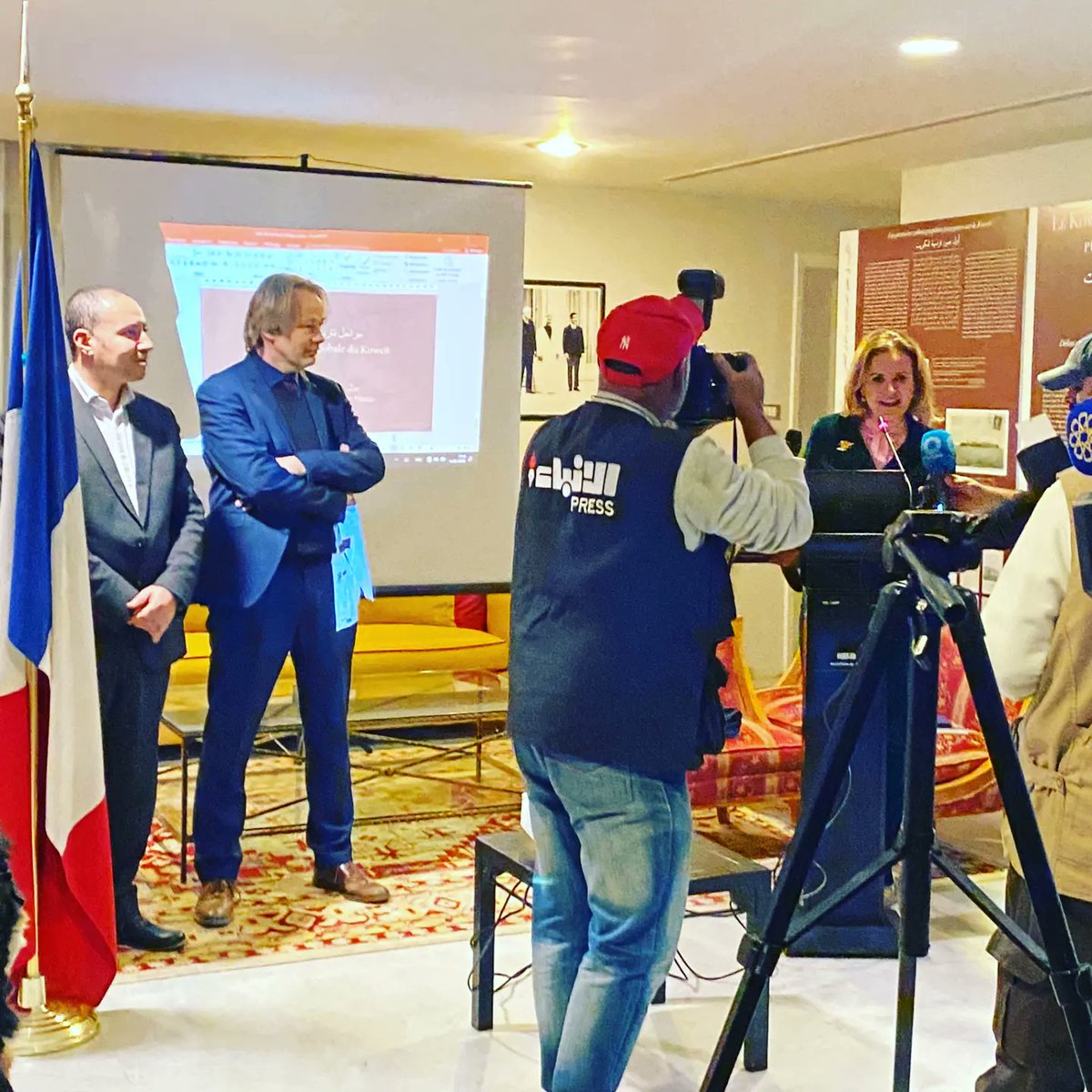 claireleflecher's tweet photo. I had the pleasure of celebrating the book "Global History of #Kuwait" written by researchers associated with #CEFREPA, Julie Bonnéric, archaeologist who leads the French mission of #Failaka, and Philippe Pétriat, Lecturer at the #Sorbonne.
@kw_nccal
@francediplo_EN
@cefrepa https://t.co/DytZIPf489