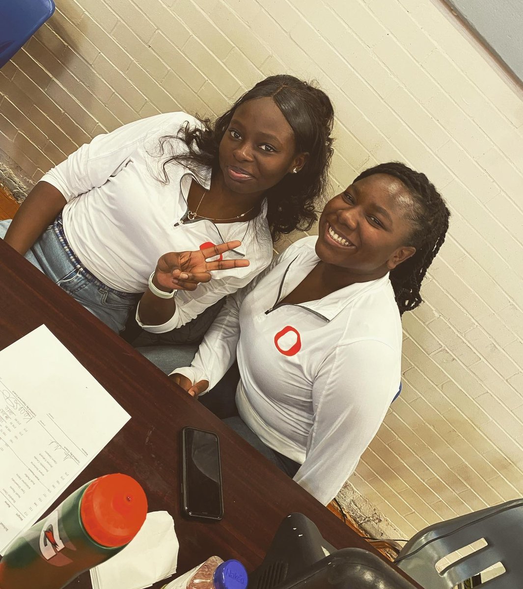 OHS_Athletics_'s tweet photo. The @ohs_tornadowrestling team picked up two team wins this week over East Orange & Hoboken. The team looks for another win on 1/18 as they travel to Barringer. Shout out to our amazing managers for all their help! Great job #Tornadoes! #ohsathletics #tornadowrestling #ownthemat https://t.co/84VU8gGghi