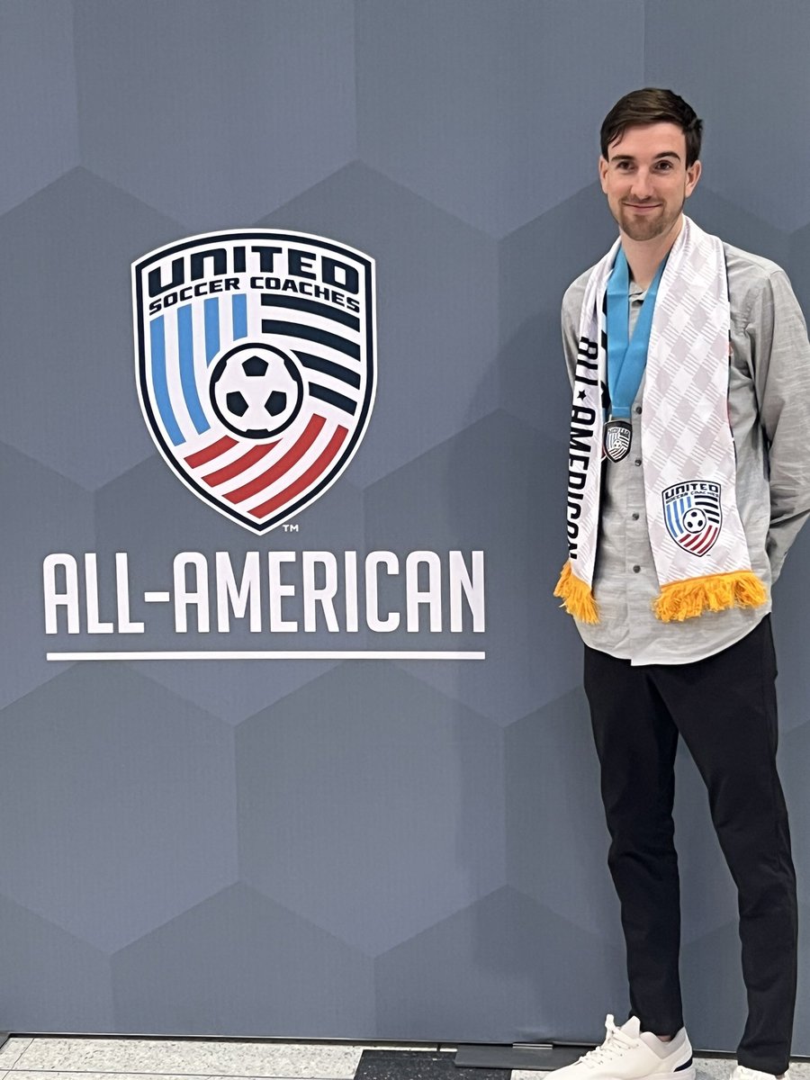 MinesMSOC's tweet photo. Michael Sprauer @whitemikey00 at the @UnitedCoaches All-American ceremony picking up his first team Scholar All-American award. Congratulations Michael! #AllAmerican #PHL23 @grmethod3 https://t.co/MbI6QHzlwG