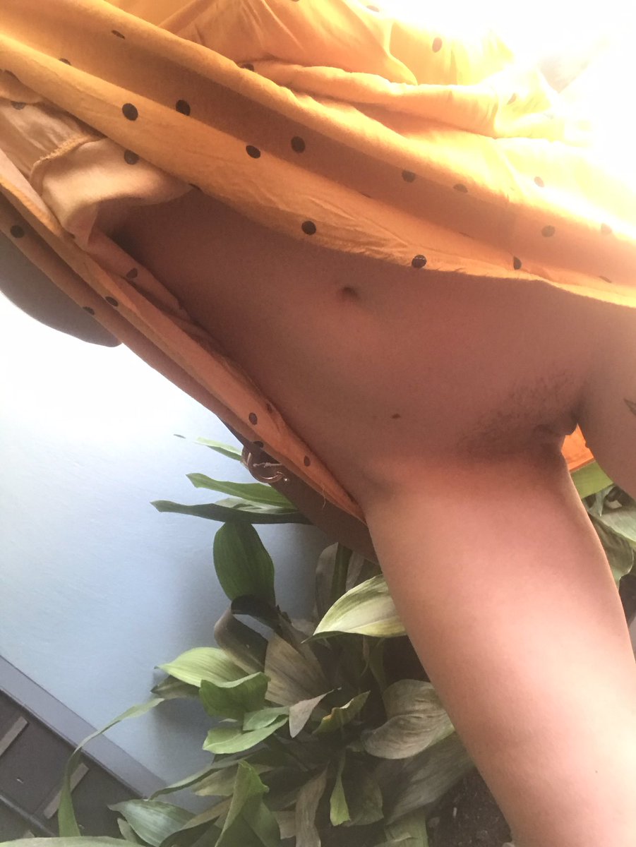 LittleSexyVixen's tweet photo. Enjoy such a beautiful Sunday 🌸😈 #littlesexyvixen #sundaydress #nothingunder https://t.co/ZUmsnfikY5