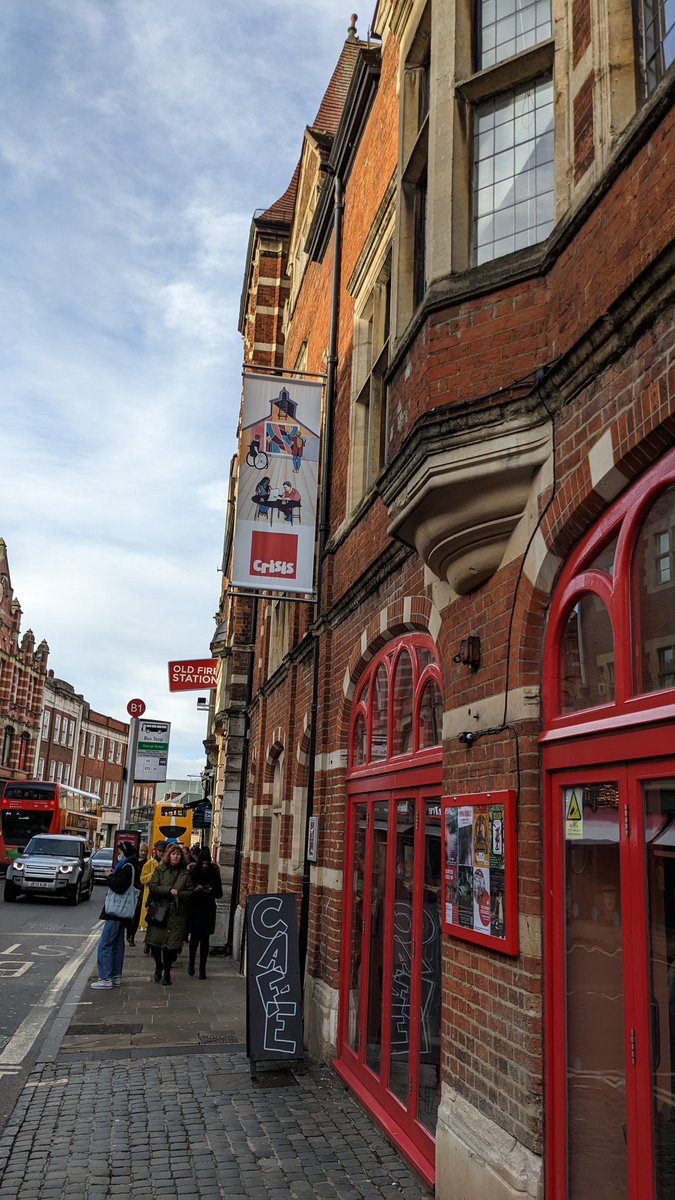 kati_lacey's tweet photo. Finally made it to #Oxford on a sunny day and was able to take a photo of the banner I illustrated for the Old Fire Station.
.
#oxford #bannerdesign #illustratedbanner #illustration #signangedesign #characterdesign #characterillustration #brandillustration #katilacey https://t.co/ibVjnXTnns