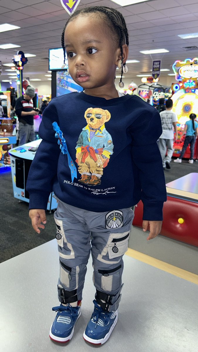 SheXtraa's tweet photo. The fucking coolest 😎😍, Dream BIG son 🤩 Happy 2nd Birthday to my baby! 🎈🎉💙 #BigZell #BigKash #0115 https://t.co/fTuBJzQq38