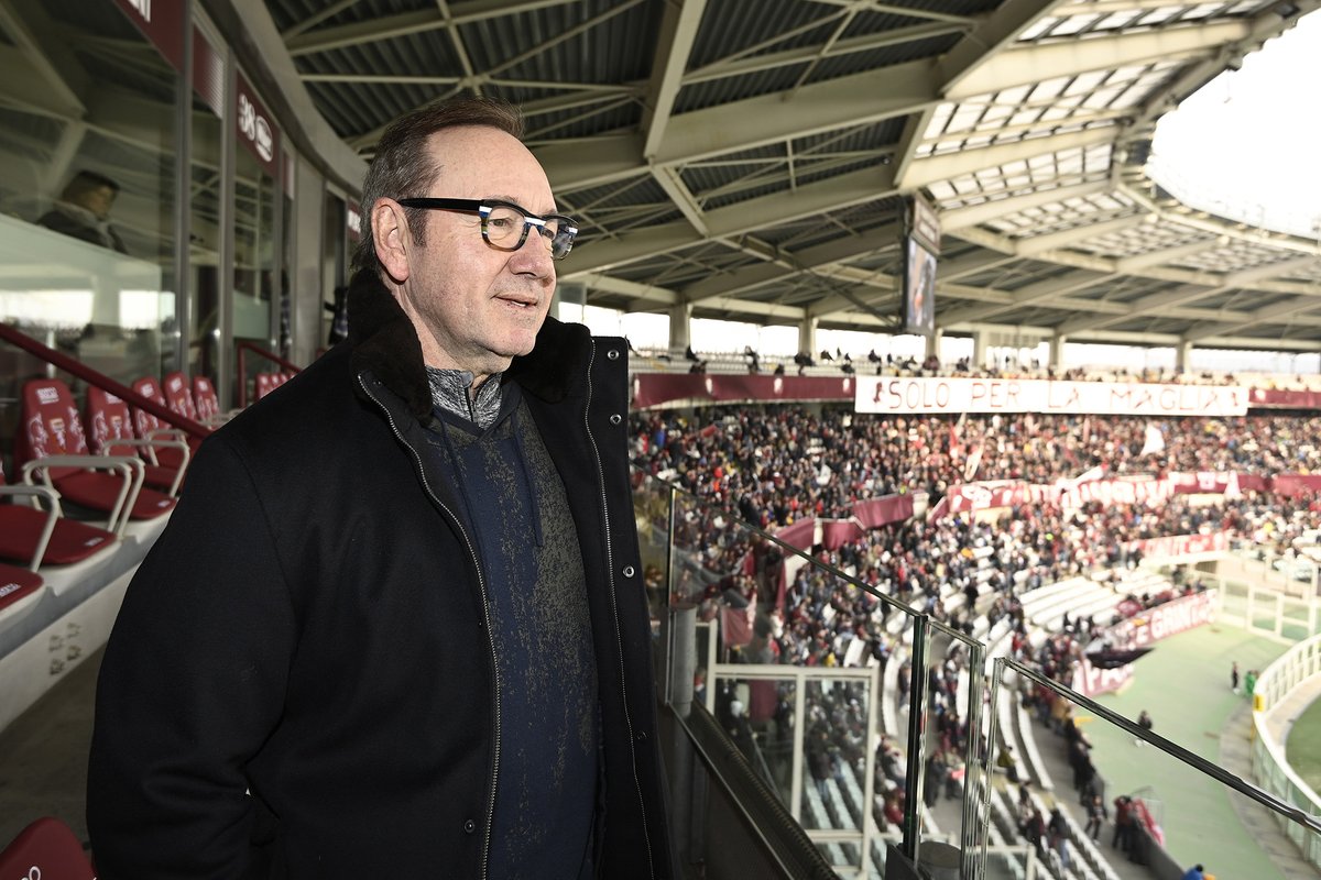 🏟️ @KevinSpacey in the house 🙌 #SFT | #TorinoSpezia