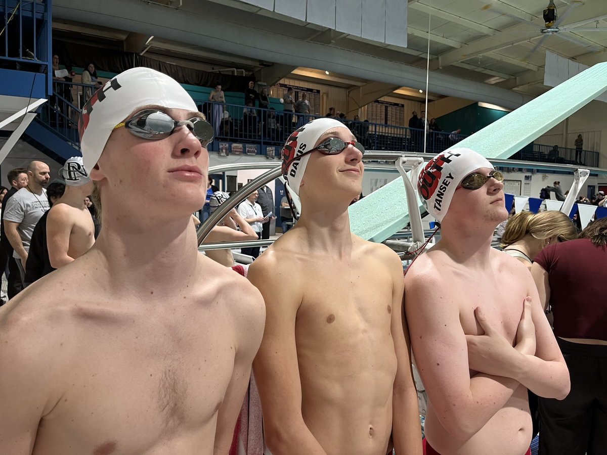 WSWildcats_swim's tweet photo. These guys are on a streak!!! South men’s swimming ruled the ‘ville, we beat DeSales in a dual meet, and last night they took the team championship for the Central Splash Invitational! @SouthWildcats @DispatchFrank https://t.co/WfPu4iiOTt