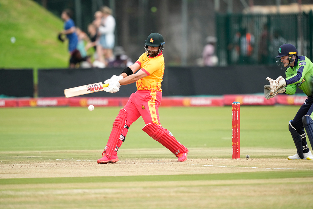 ZimCricketv's tweet image. #3rdT20I - RESULT: 🇿🇼 win by 4 wickets and take the T20I series 2⃣-1⃣ 🍾🙌

#ZIMvIRE | #VisitZimbabwe | #FillUpHarareSportsClub