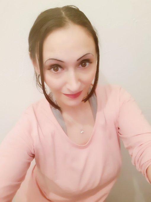 He ihr geilen Schweine:) Thats me aktuell. Hoff ich gefalle Dir und du willst gern  mal dieses Face voll<a href="/tag/gangbang"class="tags"><span>#gangbang</span></a><a href="/tag/bonitadesax"class="tags"><span>#bonitadesax</span></a><a href="/tag/bigas"class="tags"><span>#bigas</span></a><a href="/tag/fettergeilerar"class="tags"><span>#fettergeilerar</span></a>