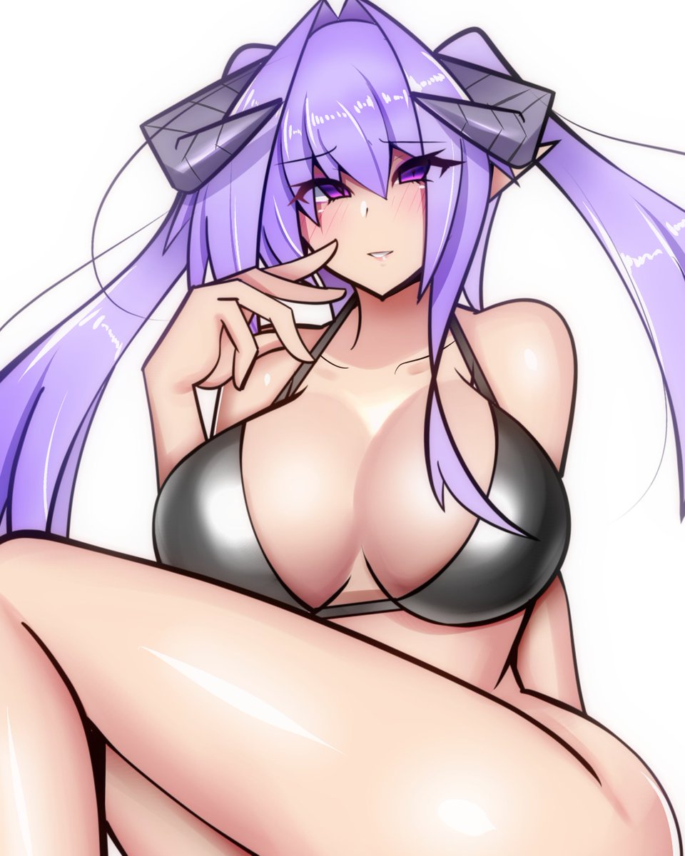 どこか様子がおかしいましろちゃんです…。 