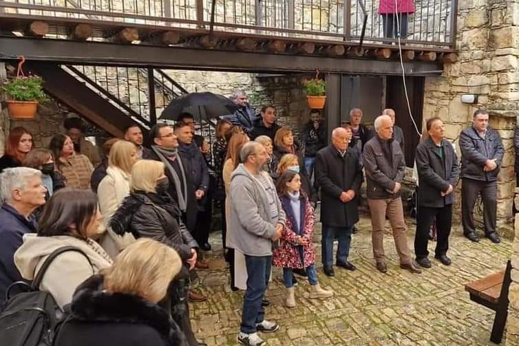 CommissionerDMC's tweet photo. Στα εγκαίνια των παιδικών κατασκηνώσεων στη #Λόφου. 

Πρόκειται για ένα έργο που υλοποιήθηκε μετά από πρόταση του τέως Επιτρόπου Ανάπτυξης Ορεινών Κοινοτήτων  @KChampiaouris, στο πλαίσιο της #ΕΣΑΟΚ. 

👉 Στηρίζουμε τις ορεινές μας κοινότητες
👉 Υλοποιούμε τις εξαγγελίες του ΠτΔ https://t.co/P80FTZMnEo