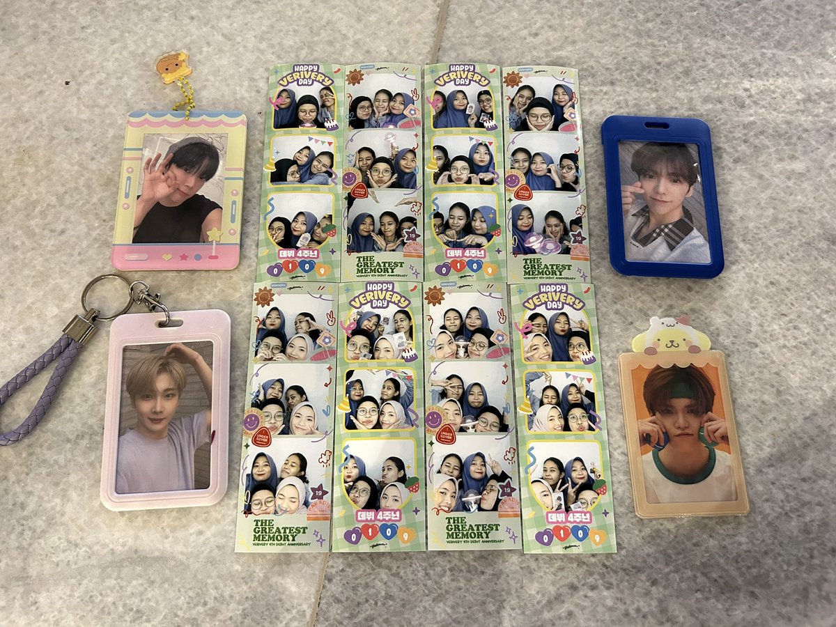 sermangka's tweet photo. Last day hihihi sebisa mungkin @dimplehoyoung @verrology @Starlight916_ harus pada masuk frame🤣 Thanks for today all! Semoga kedepannya ada event photomatic belbel lagi🥰
#VERIVERYGreatestMemory
@VERRERPROJECT @photomaticsid https://t.co/BLG0ZD1WDs
