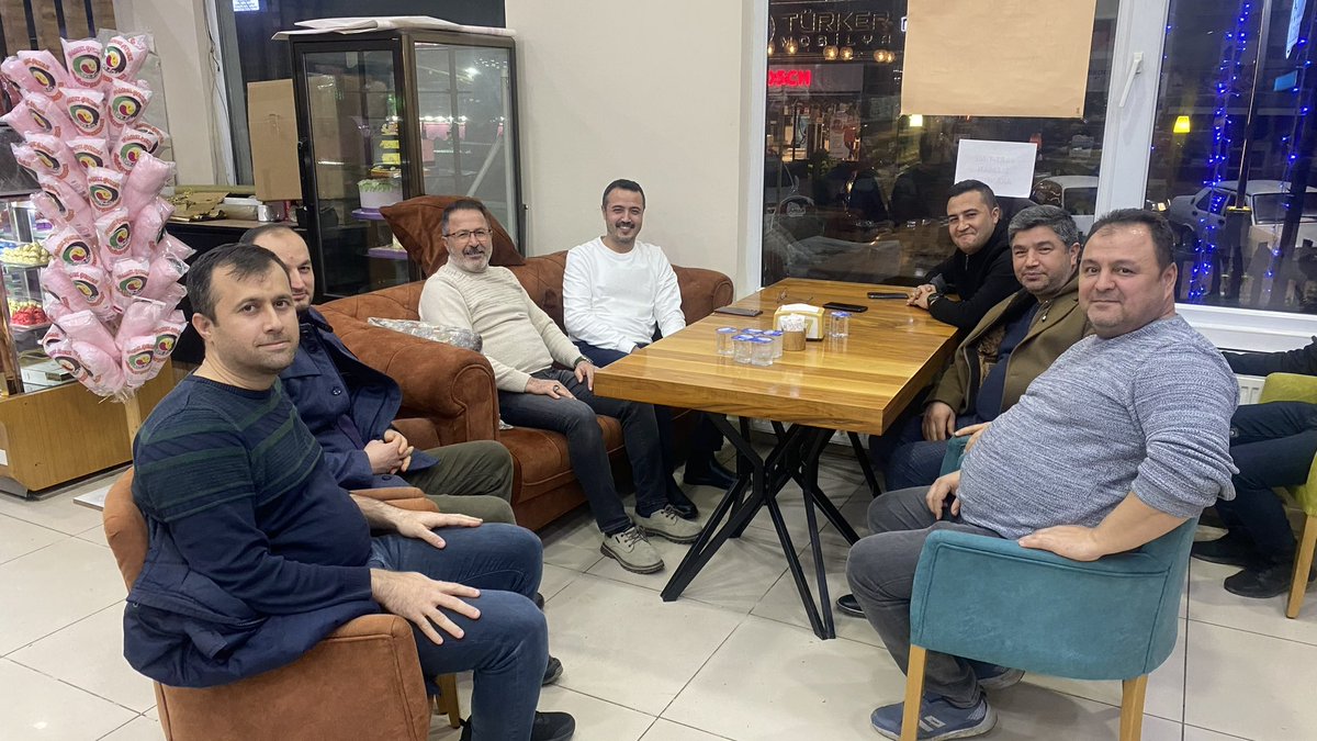 yasinugurmv's tweet photo. 📍BURDUR SAĞLIK - SEN

Sağlık - Sen Burdur Şube Başkanı Mehmet Faruk Ozan, Sağlık-Sen Bucak İlçe Temsilci Mehmet Uğur ve Sağlık-Sen Yönetimiyle bir araya gelerek sendikamızın talepleri hakkında istişarelerde bulunduk. https://t.co/OeDgfg7ZZs