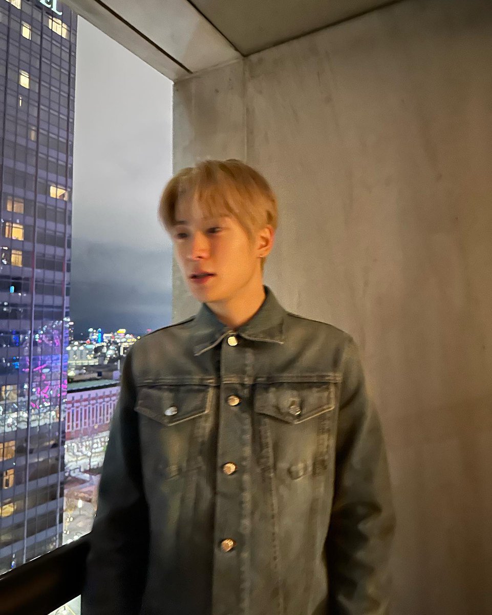 บอกไม่ให้ไปไหนไง แล้วแต่งตัวหล่อไมอะ☹️☹️☹️ @sayninefienx