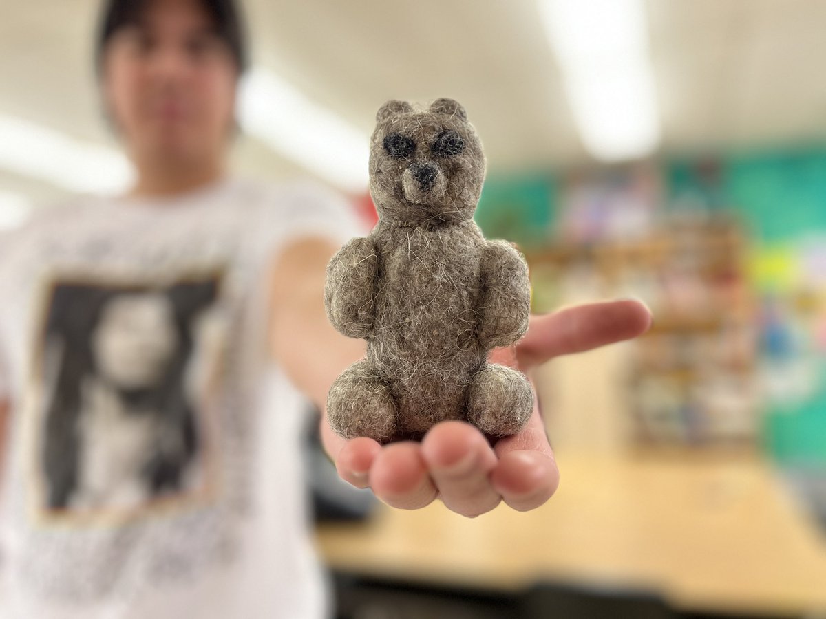 MrJeans's tweet photo. One of the most popular projects of all-time? Needle felting. It’s the real deal. #instantobsession #nontrad https://t.co/hXneOgZNOe