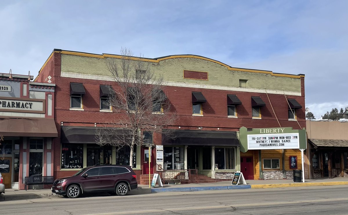 jkerr50's tweet photo. So great to see this old theater reopen in Pagosa Springs.
#libertytheater #pagosasprings #historictheater #oldtheater https://t.co/bwYMhpA1Im