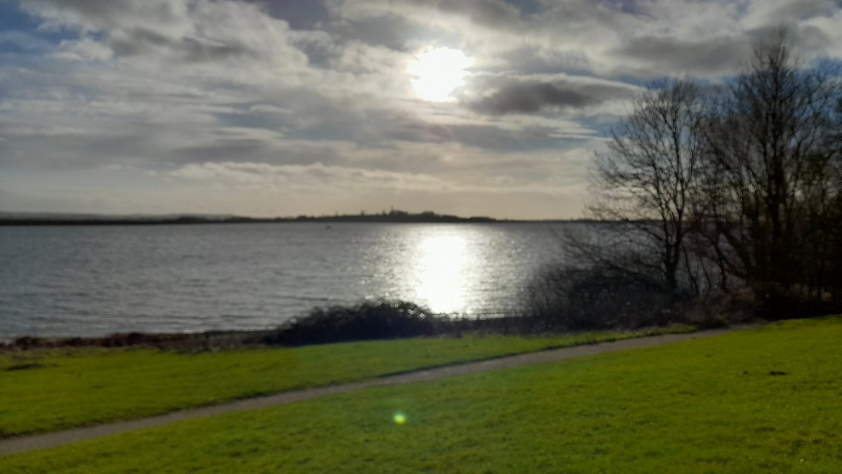 abbi476's tweet photo. @dryjanuary @AlcoholChangeUK @DraycoteWaterSC keeping out the pub by doing an 8k walk around #DraycoteWater #DryJanuary #sundayvibes https://t.co/xkWFmbdDw8