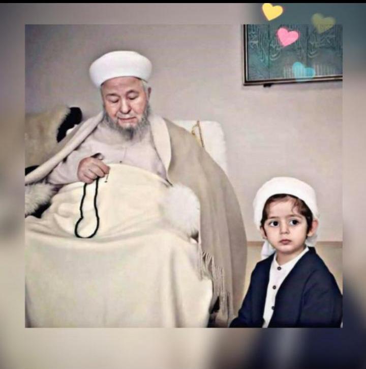 Bu Kemter gönül  zelil dünya da seni tanimasaydi  toparlanamazdi Şeyhim 🤍   ..