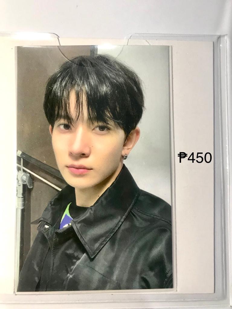 ୨୧⋆｡˚ ⋆ wts lfb ph enhypen
#ho34heesells

🫧Heeseung zip up hoodie manifesto day one🫧

♡ In mint condition
♡ Mod: jnt / lbc
♡ Mop: gcash
♡ Loc: cebu
♡ Can do 7 days dop
♡ Reply/dm to claim