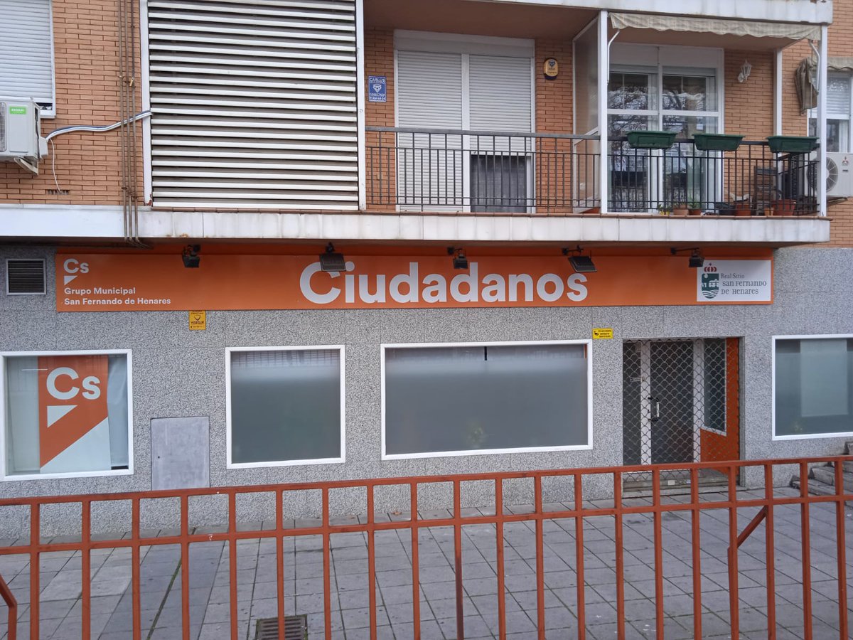 CsSanFernandoH's tweet photo. En plena refundación y de cambio de imagen de nuestro partido CS, damos traslado de la nueva imagen en esta nueva etapa dejando en desuso la antigua imagen.
Nueva etapa, nueva imagen. https://t.co/5OP477L6N2