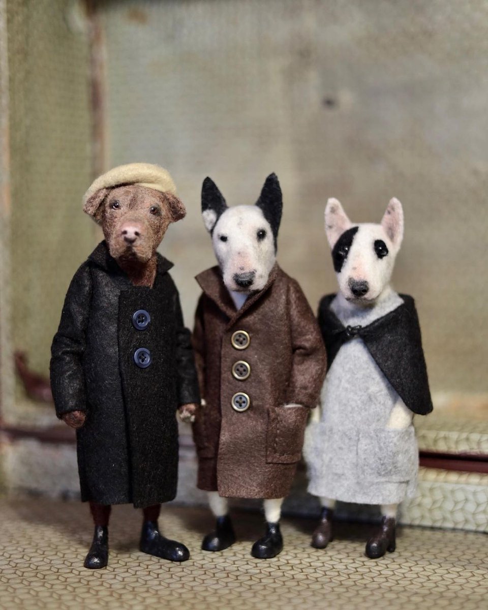 TwoHappyDachs's tweet photo. Mixed technique
Needle felting and wet feltinng (clothes mostly)
Do you like such personages, dear friends?

#dog #pet #keepgoing #artist #Lifegoeson https://t.co/lgfYDjmAvC
