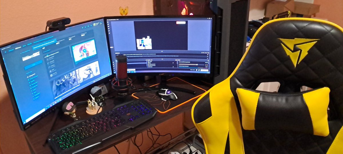 Pues montado mi nuevo set up, un poco pequeño xD