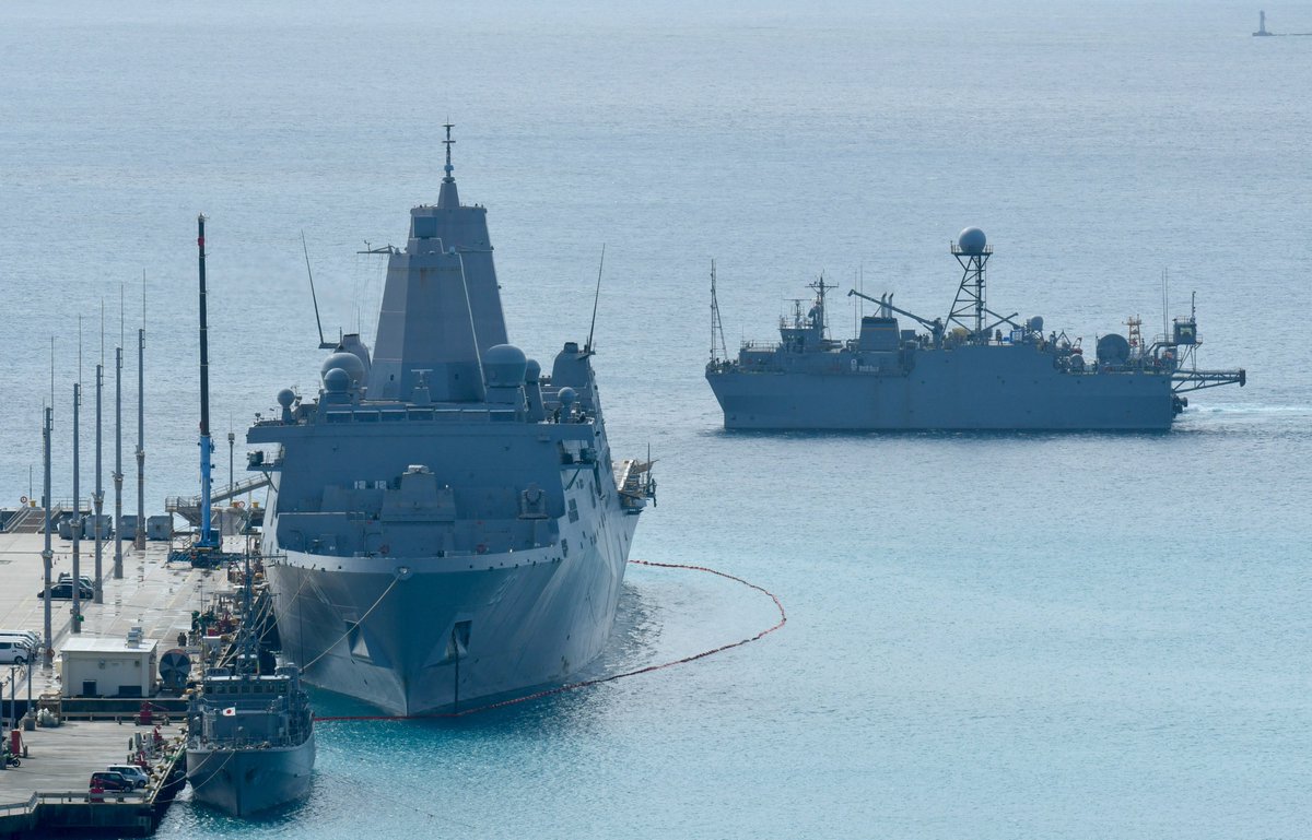 WarshipCam's tweet photo. USS Green Bay (LPD 20) San Antonio-class amphibious transport dock and USNS Victorious (T-AGOS-19) Victorious-class ocean surveillance ship in Okinawa, Japan - January 15, 2023 #ussgreenbay #lpd20 #usnsvictorious #tagos
SRC: TW-@takucht https://t.co/FYhlpqv4Sk