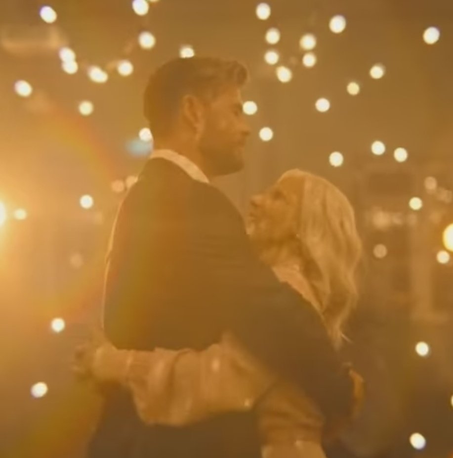 yaninavaccino's tweet image. Estas preciosa... ❤️❤️❤️
#ChrisHemsworth #ElsaPataky