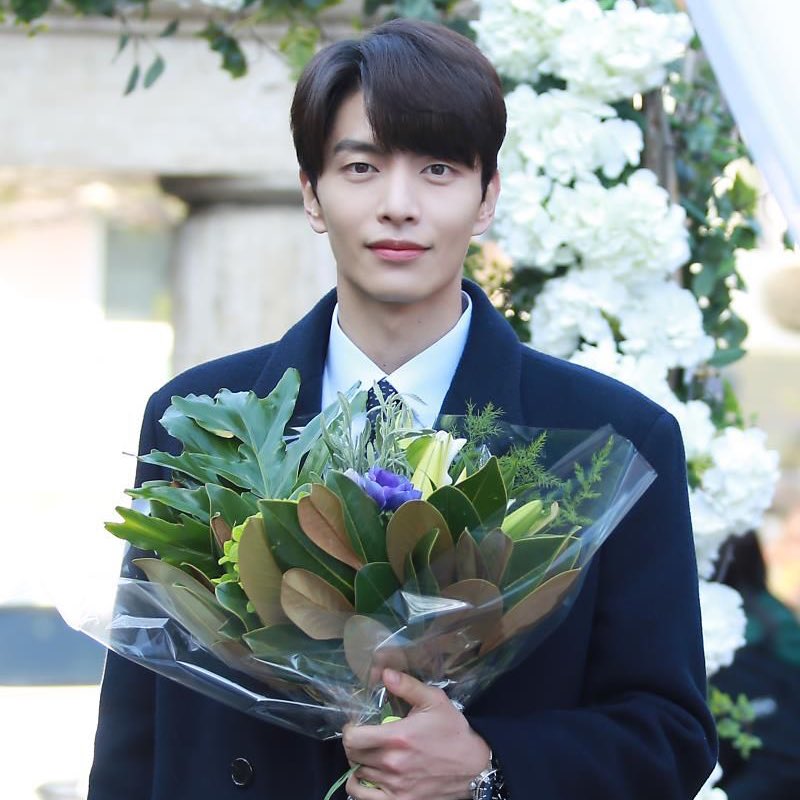 pxppydom's tweet photo. ♡ 19850116 이민기 탄신일!!! ♡

민기야 생일축하해~~~~
항상응원하구 バr己бぁĦ 。。🎁❤️

#happymingday
#기쁘다민기오셨네
#겨울남자민기
#이민기너마늘ㅋㅋ https://t.co/WT1PtqGkzs