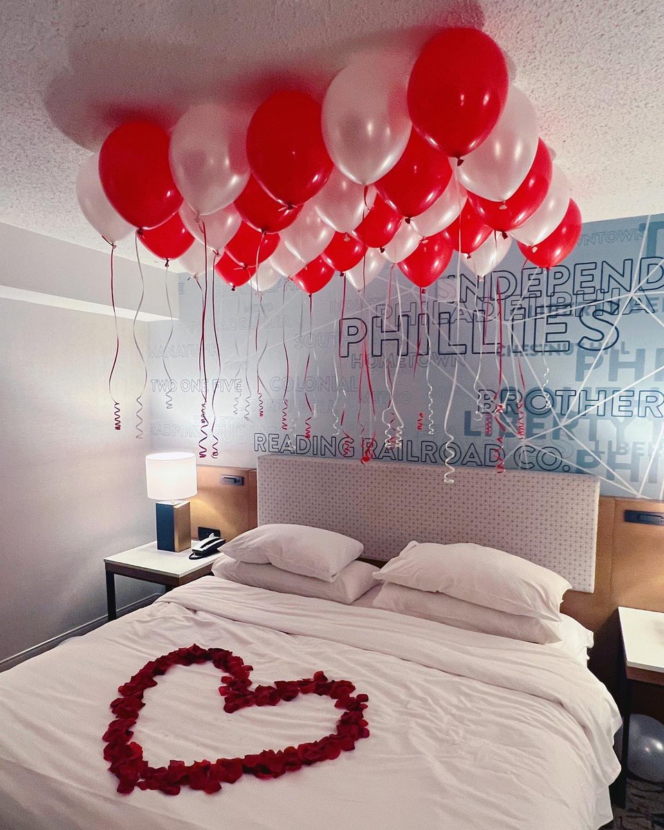 Teflon_LON's tweet photo. Hey y’all! BalloonBabes is now offering a Valentines Day Package. Packages starting at $150. Travel fee not included! 

35 Ceiling Balloons 
24 Candles
2 wine glasses w/ bottle of wine
Rose petal walkway 
Rose petal initials 

DM US TO BOOK. Dates are available!
PA,DE, and NJ! 📍 https://t.co/OQLTBumJpQ