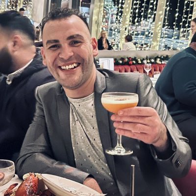 ukDubbleU's tweet photo. #NewProfilePic https://t.co/oJm2KU7RMO
