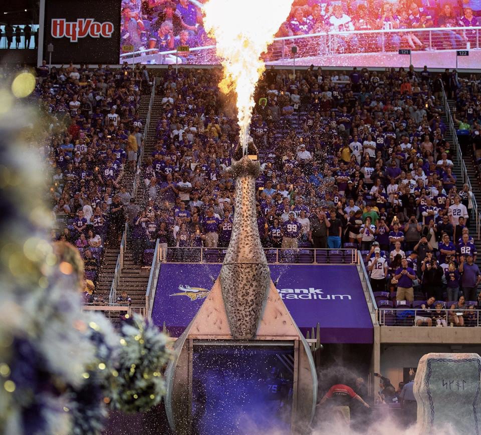 Steve_L79's tweet photo. 65,000 people x $1 = good down payment on the fine, Zygmunt will pick up the balance.  Let’s see the flame! We won’t wreck anything we promise. please 😉 #skol https://t.co/Ecv5CUyGS9
