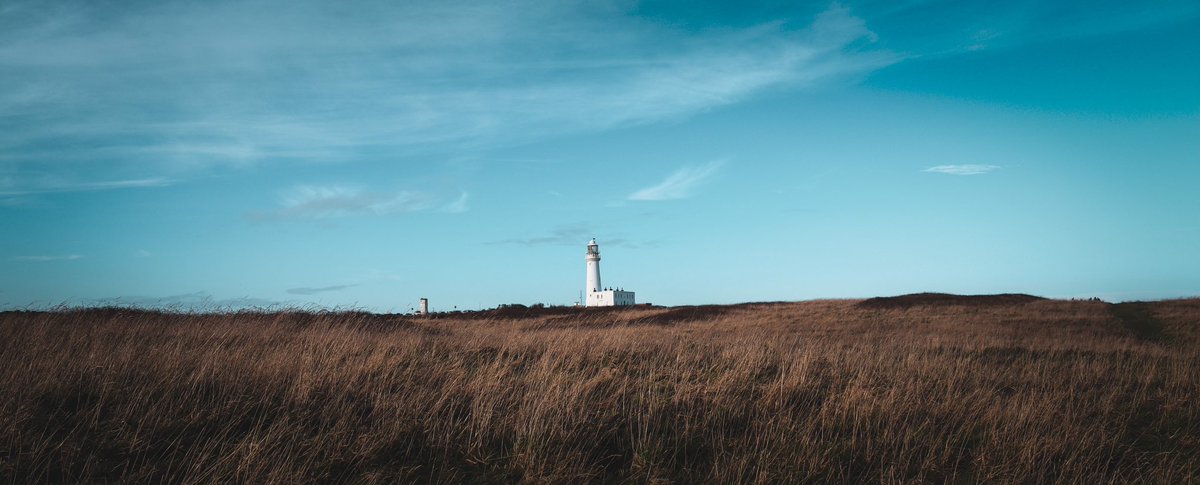 YorksPhoto's tweet image. A couple of Flamborough Lighthouse. I have enough photos of this to fill several albums 🙂 @LoveNorthYorks1 @VNYorkshire @DiscoverCoast @HelloYorkshire #YorkshireDales #yorkshirecoast #lighthouse #flamborough #NorthYorkshire #sundayvibes