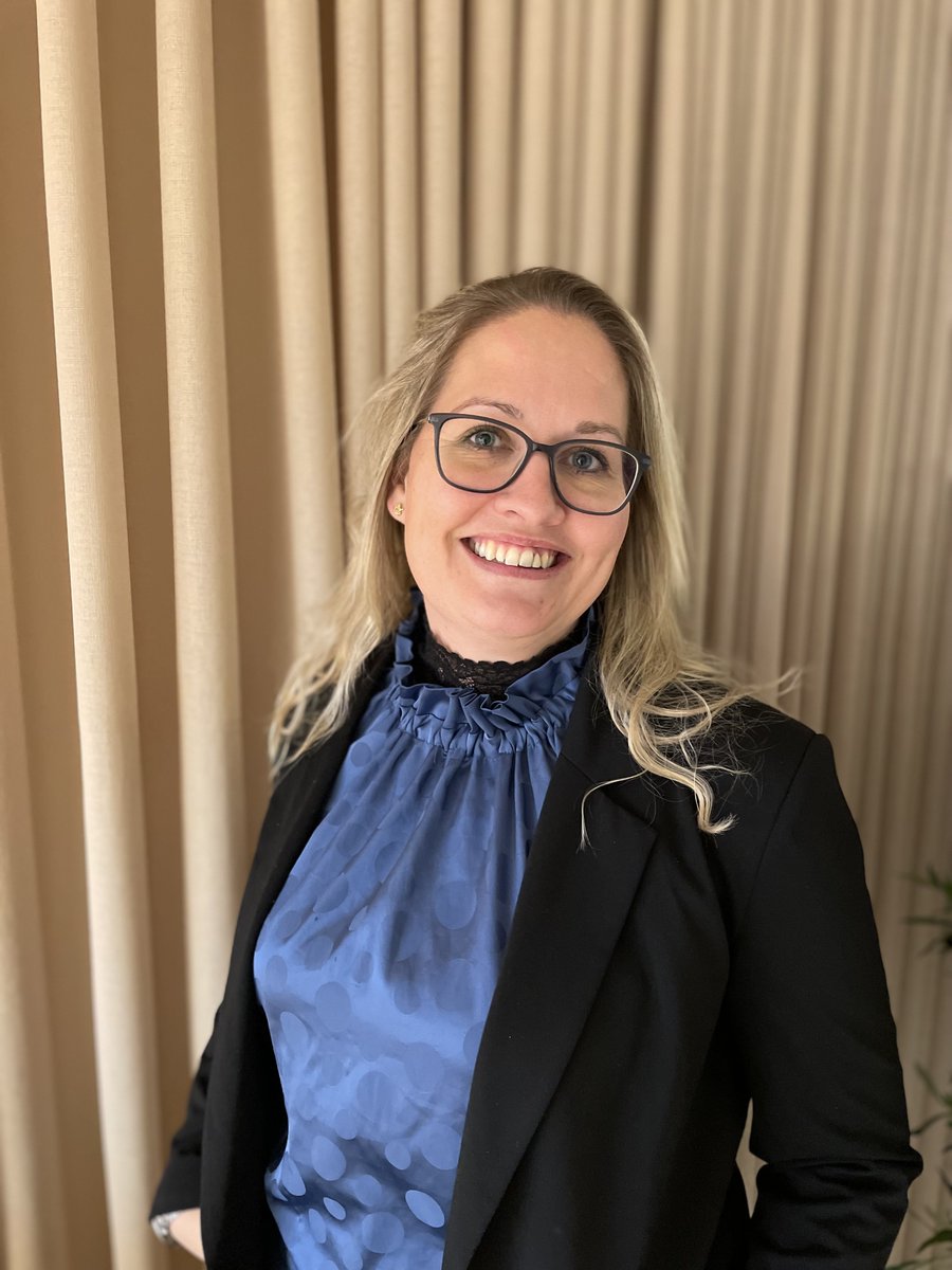 tullpodden's tweet photo. Nytt avsnitt av @tullpodden med @ydrenas som programledare och Malene Lilleris Klokholm som gäst. Lyssna: https://t.co/O40SU5QVLu Läs mer:  
https://t.co/jxmQriRexq https://t.co/5wfhWyvSvC