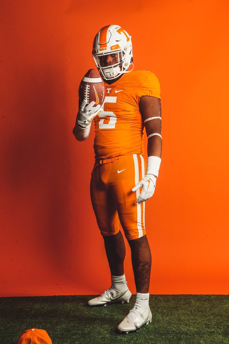 herbgray2's tweet photo. Had a great time with @CoachTimBanks @LevornH and the rest of #VolNation #GBO🍊 https://t.co/tCcXggEYZr