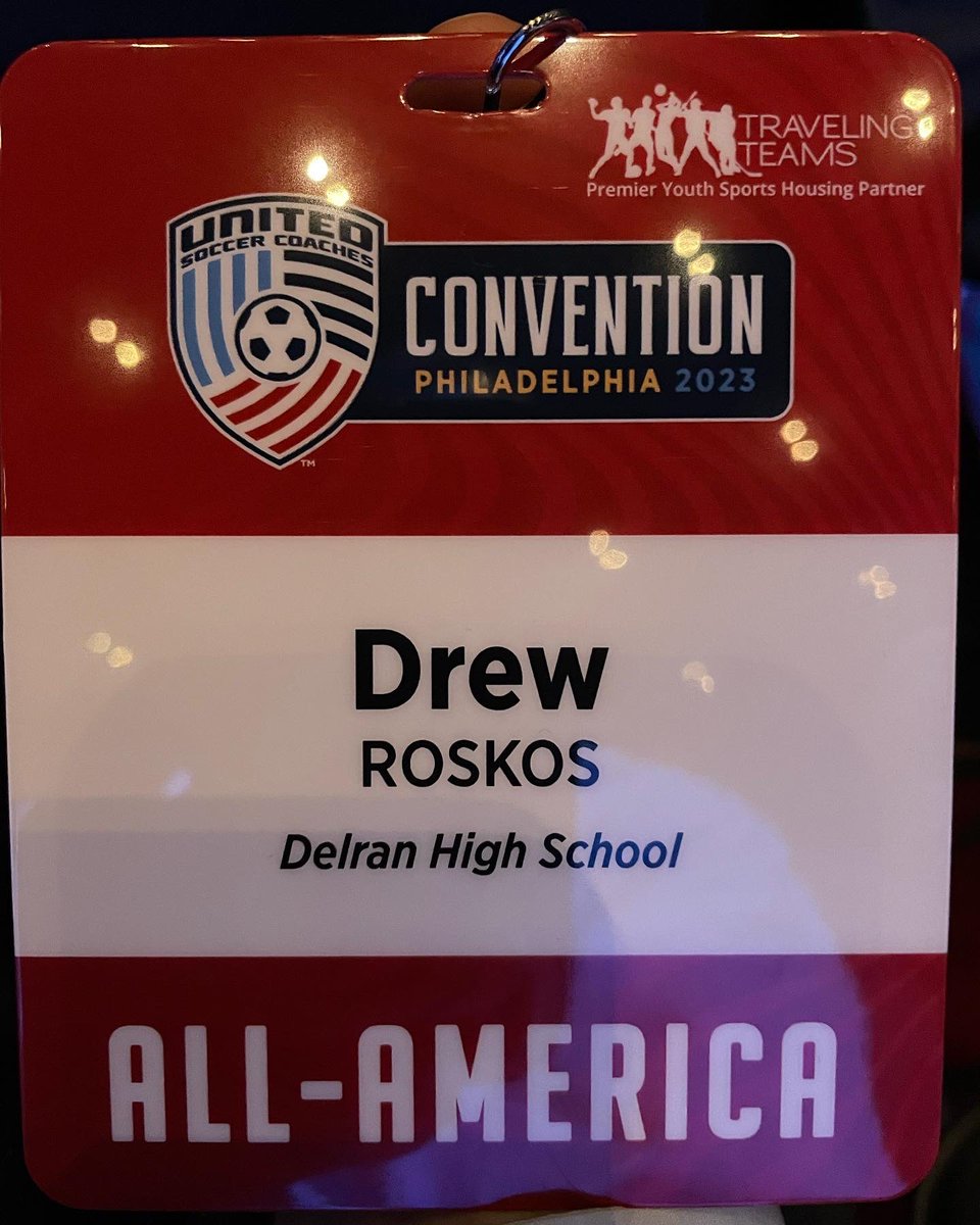 BearsSoccer10's tweet photo. Drew Roskos was recognized as an All-American at the @unitedsoccercoaches convention in Philadelphia this weekend! 🐻⚽️🏆😤#2X @DrewRoskos https://t.co/rAr4H5dp7c