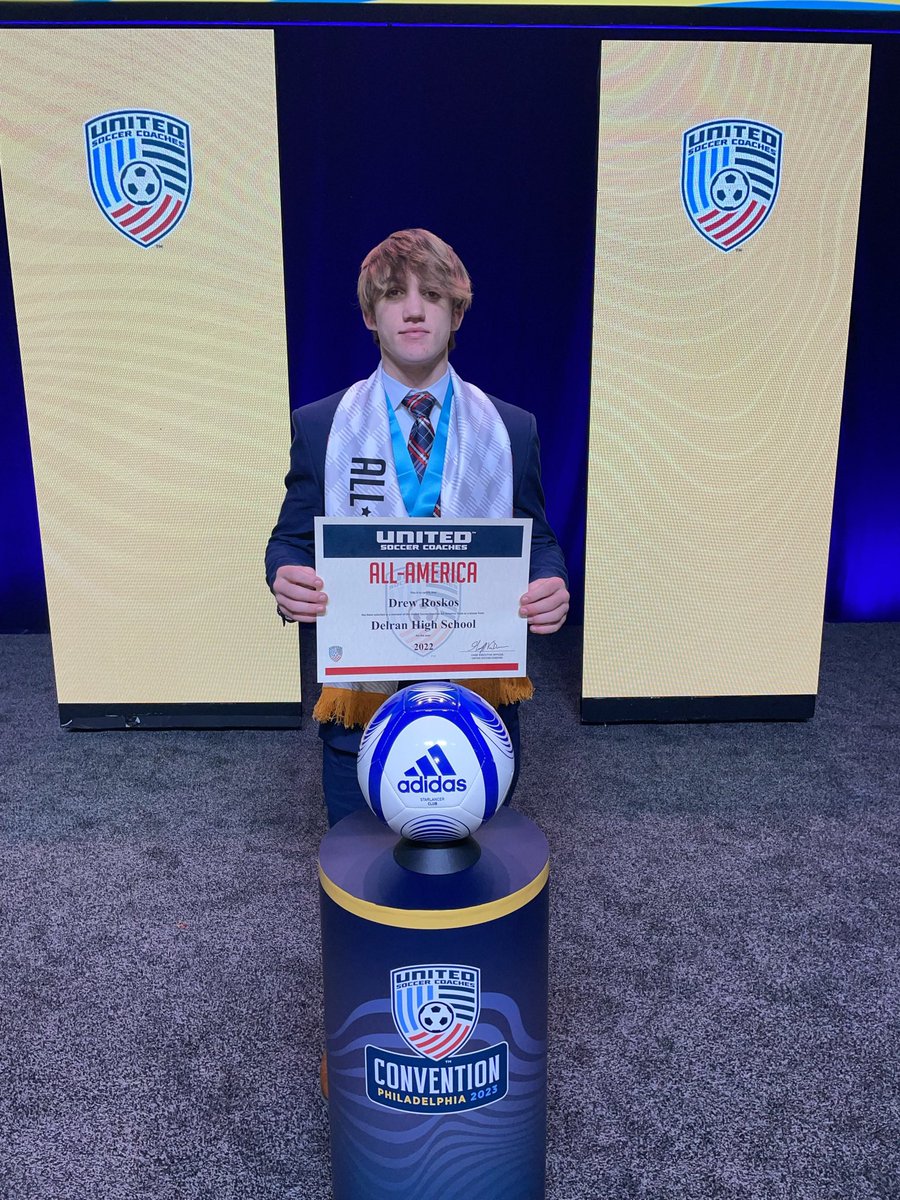 BearsSoccer10's tweet photo. Drew Roskos was recognized as an All-American at the @unitedsoccercoaches convention in Philadelphia this weekend! 🐻⚽️🏆😤#2X @DrewRoskos https://t.co/rAr4H5dp7c