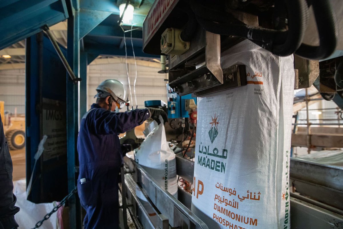 SaudiProject's tweet photo. الرئيس التنفيذي لشركة معادن:

نعمل على مشروع للتنقيب عن المعادن في #السعودية يعد الأكبر من نوعه في العالم، ونخطط في معادن لاستقطاب الكفاءات ومضاعفة عدد الموظفين 3 مرات خلال السنوات القادمة https://t.co/WRjhC6j77C