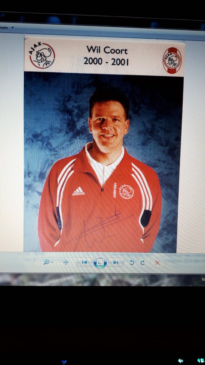 RemonPe's tweet photo. @WilCoort Beste Wil, mijn naam is Remon en ik verzamel alle Ajax spelerskaarten vanaf 1999 tot nu. Ik heb ze allemaal, behalve deze van jou uit 2000-2001. Heb je deze toevallig zelf nog? Ik hoop dat je mij kan helpen mijn verzameling compleet te krijgen. Gr, Remon https://t.co/YxKXmFthNS