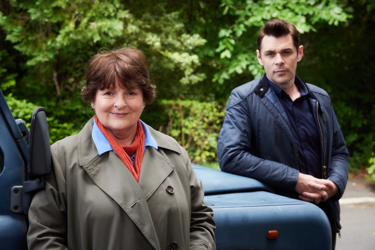TONIGHT, 8pm on ITV1 &amp; ITVX. Don’t miss it, pet. 
#Vera