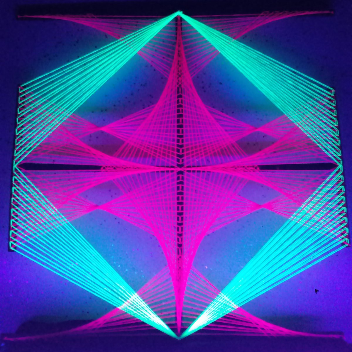 Am_Experiments's tweet photo. My geometric UV String Art project from 2017.
Untitled
UV string on wood board
60 cm x 60 cm
2017.
#geometricart #visualart #visualartist #artcollector #artproject #opticalart #uvart #neonstrings #art #artist #artgallery #geometric #artcollection #geometry #twitterart #art https://t.co/gxbvqoocyM