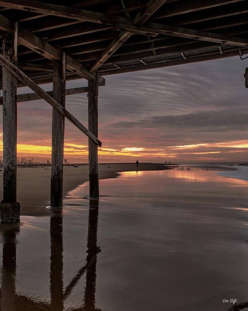 leogift's tweet photo. Yesterdays sunrise on New port pier.
#anerdshoots #newportbeach #NewportBeachCA #newportbeachpier
.
.
.
.
.
#californiadreaming #calilove #californiacoast #socalbeaches #sunrisebeachwalk #losangelesgrammers #exploresocal #fujixt3 #visitcalifornia #ca… https://t.co/LQUMUSWiuw https://t.co/a4es7OHs8g