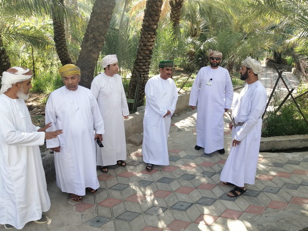 said_alsudiri's tweet photo. جانب من زيارتنا الميدانية اليوم بمعية سعادة الشيخ/سيف بن عبدالله المعمري والي ينقل
والفاضل/ خالد الجرادي مدير بلدية ينقل
والفاضل/ حمد الساعدي مشرف خدمات ادارية بالولاية الى سد وادي فلج السديرين ومشروع #قرية_فلج_السديريين_الصحية للاطلاع على اخر الاعمال.

#ينقل_تستحق_العطاء https://t.co/AKshlovMRe