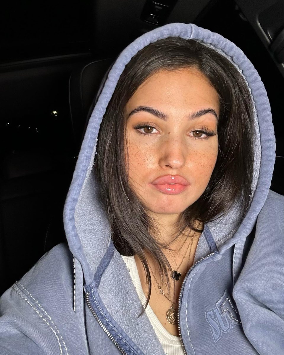 AccessMabel's tweet image. .@mabel has surpassed 3 billion streams on Spotify.