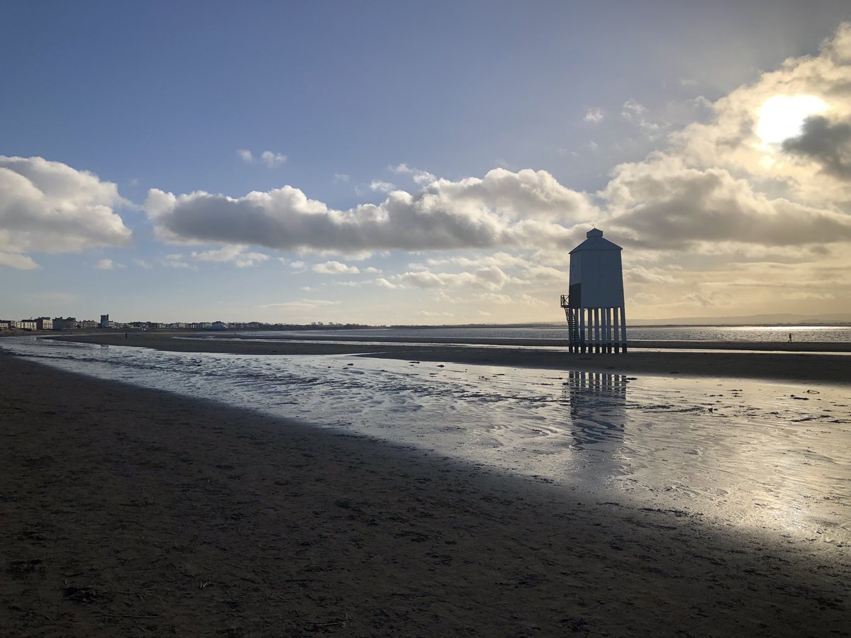 itstimhayne's tweet photo. Low lighthouse in the low light…
Good to get out for a breath of very fresh air! 🥾🌦
@visit_burnham #Somerset https://t.co/cXooyO5yhe