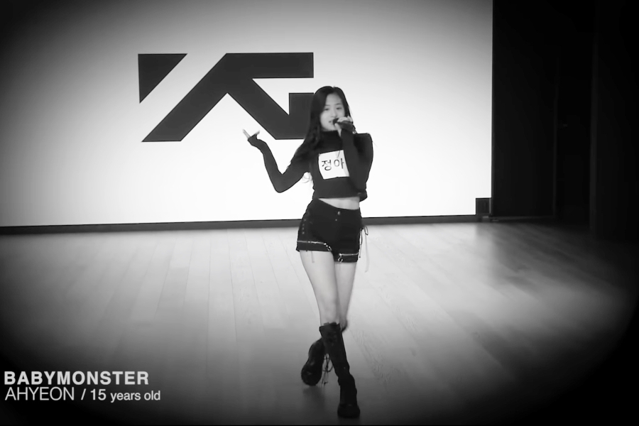 soompi's tweet photo. WATCH: YG's New Girl Group #BABYMONSTER Introduces Member #Ahyeon With Live Performance Video
https://t.co/I5ZhnfXSvv https://t.co/XAxWSi9RDl