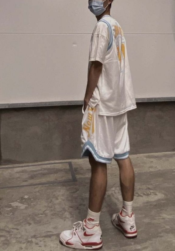 体院直男top tweet media