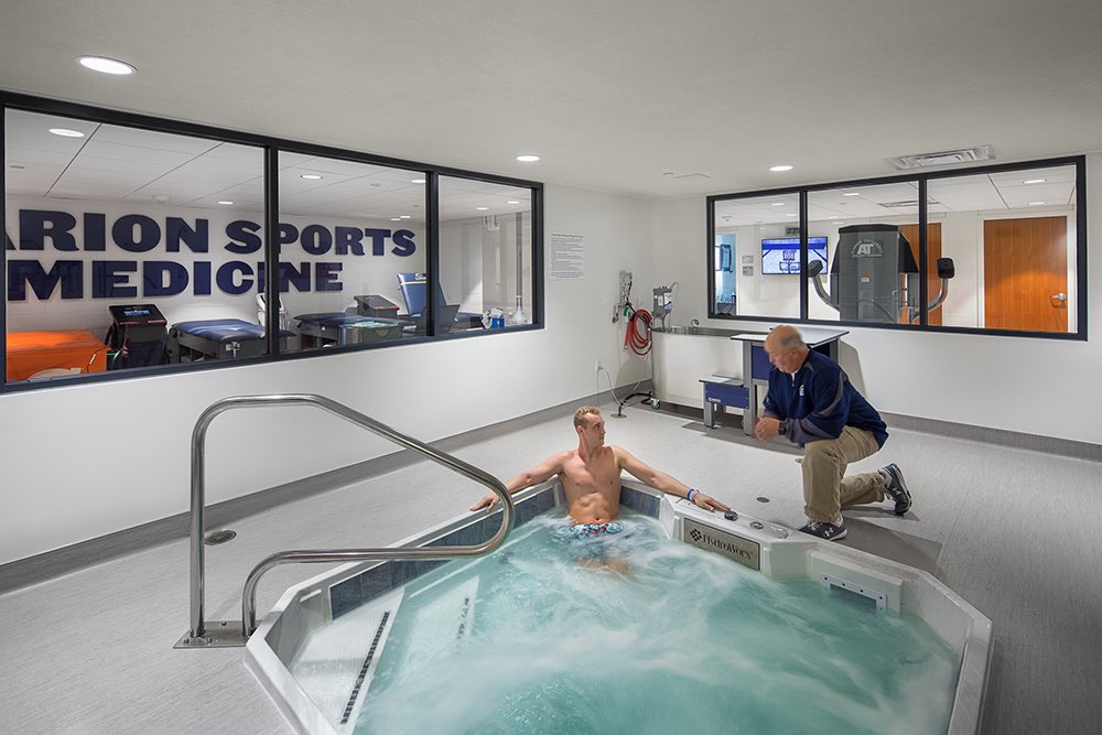 ClarionFootball's tweet photo. Our first class Sports Medicine Facility with the 2022 Most Valuable Collegiate Athletic Trainer of the year, Mike Chesterfield, keeping our athletes healthy and ready for competition year round!
#WingsUp 🦅 https://t.co/v6I7lpZS2R