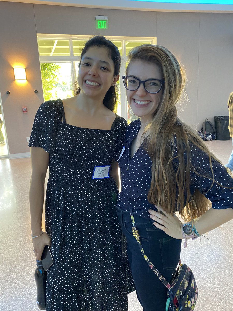 leynastemle's tweet photo. Had a great time this week helping with @UMBGSO recruitment and symposium! 🔬 Just happened to be matching with @linamaragon ! https://t.co/i6yZTiuMsc