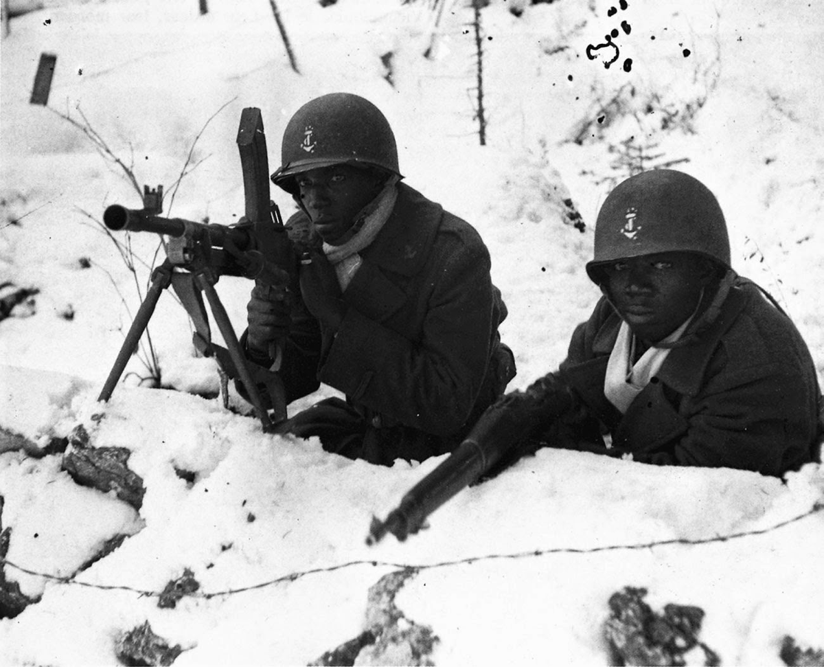 worldwar2study's tweet image. In mountainous central France, African Free French troops- Senegalese volunteers from French colonies- simultaneously battle German troops &amp;amp; extreme winter weather near the Swiss border.  #WW2
