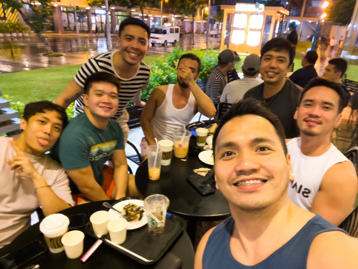 VitaminCee25_'s tweet image. Special class session: GF edition #VitaminCee #ClassPicture

@orvillage @jettpe @BreedWiener @benadrylforte @Wilkinsdipure @arieshunter12