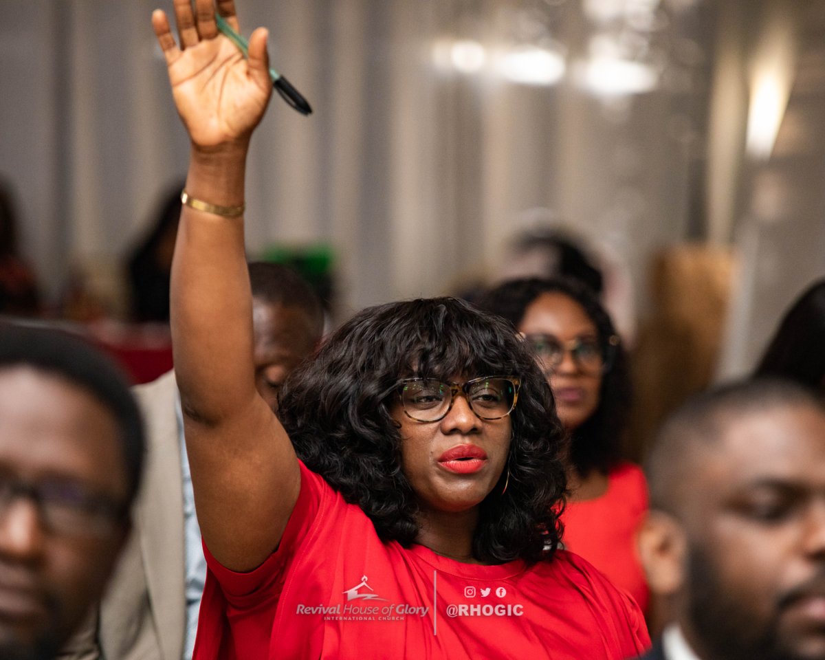 RHOGIC's tweet photo. Prayer:
• As we break bread, let every covering cast over our lives, finances, health, parenting, we destroy by the blood of eternal sacrifice.

#RHOGIC
#RHOGICService
#GreaterOpenDoors
#Celebration https://t.co/uifA9DlzKd