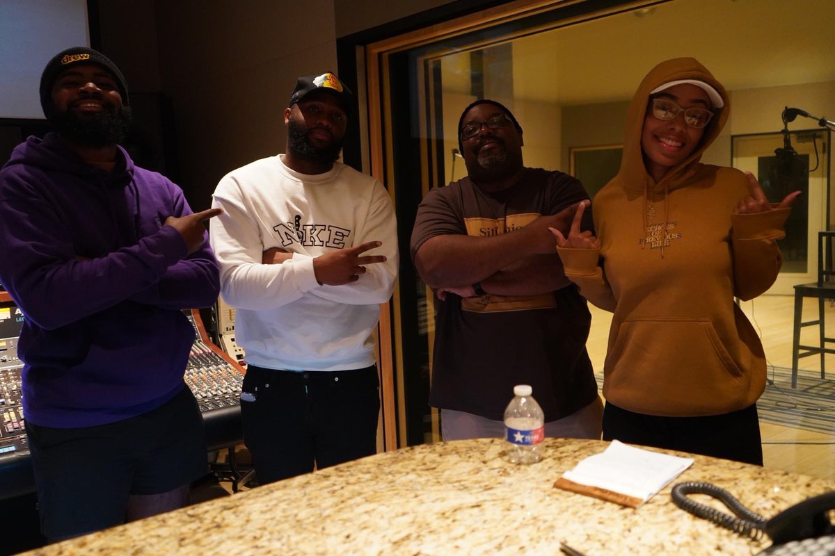 trinitialanna's tweet image. Behind the scenes of Loveso.me   songwhip.com/trinitialanna/…